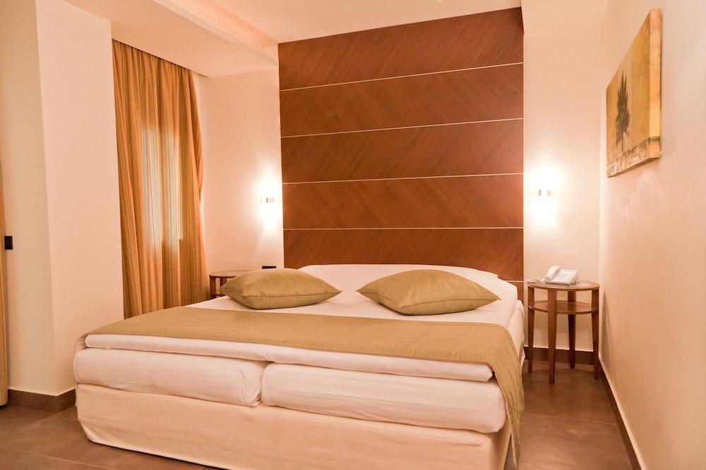 Parálion Ástros Astros Beach Boutique Hotel מראה חיצוני תמונה